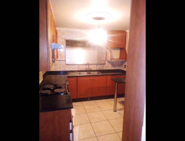 2 BEDROOM PROPERTY TO RENT IN RABIE RIDGE